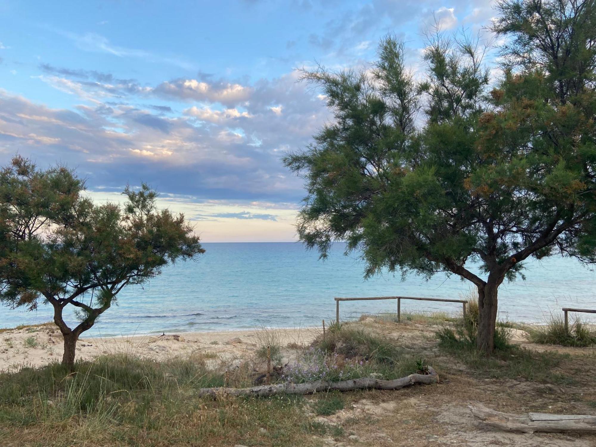 La Torretta Del Surfista Villa Taranto Eksteriør bilde